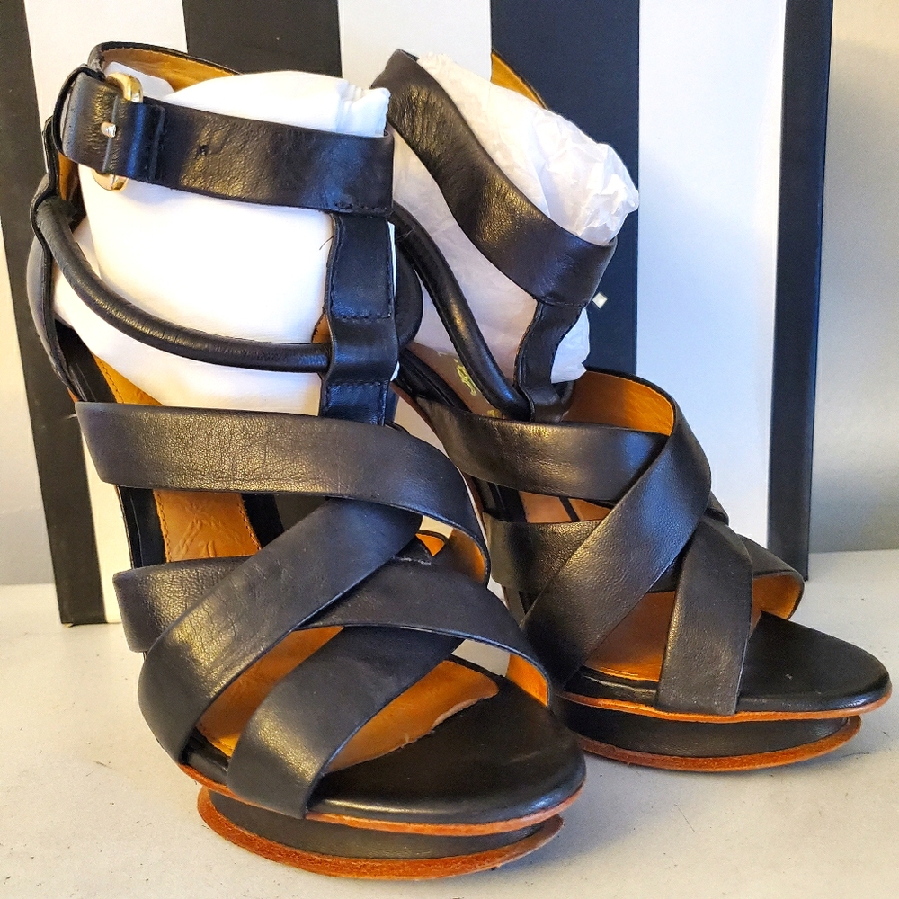 L.A.M.B. justice pumps